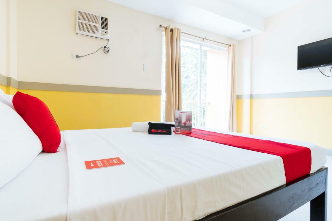 Reddoorz Premium @ Gabinete Road Palawan Hotel Puerto Princesa Exterior photo